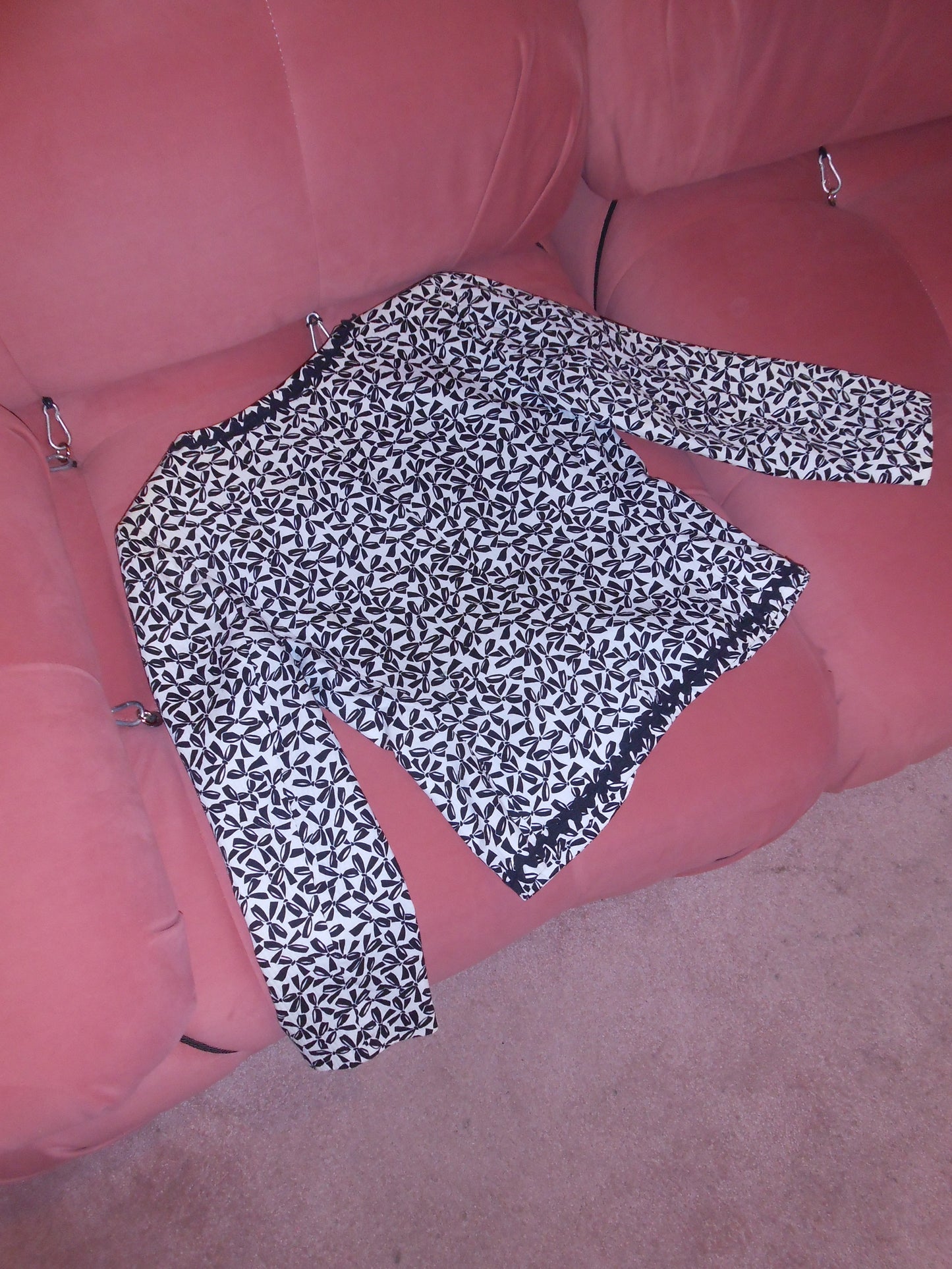 YVES SAINT LAURENT VARIATION  1980S JACKET WITH BOWS