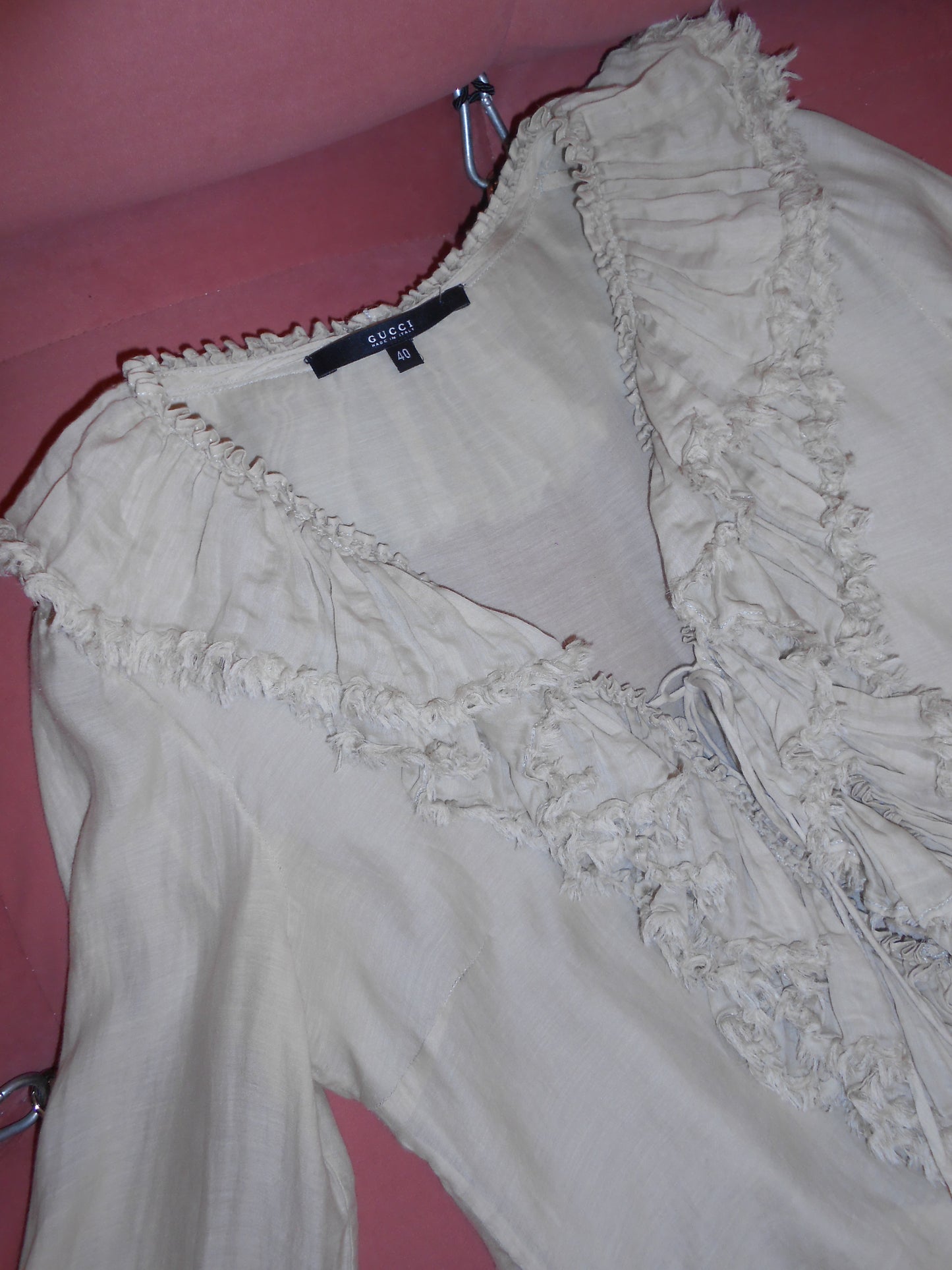 GUCCI BY TOM FORD SS 2003 COTTON & SILK RUFFLE PLUNGE BLOUSE