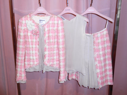 CHANEL BY KARL LAGERFELD CRUISE 2004 TWEED & SILK SKIRT SUIT