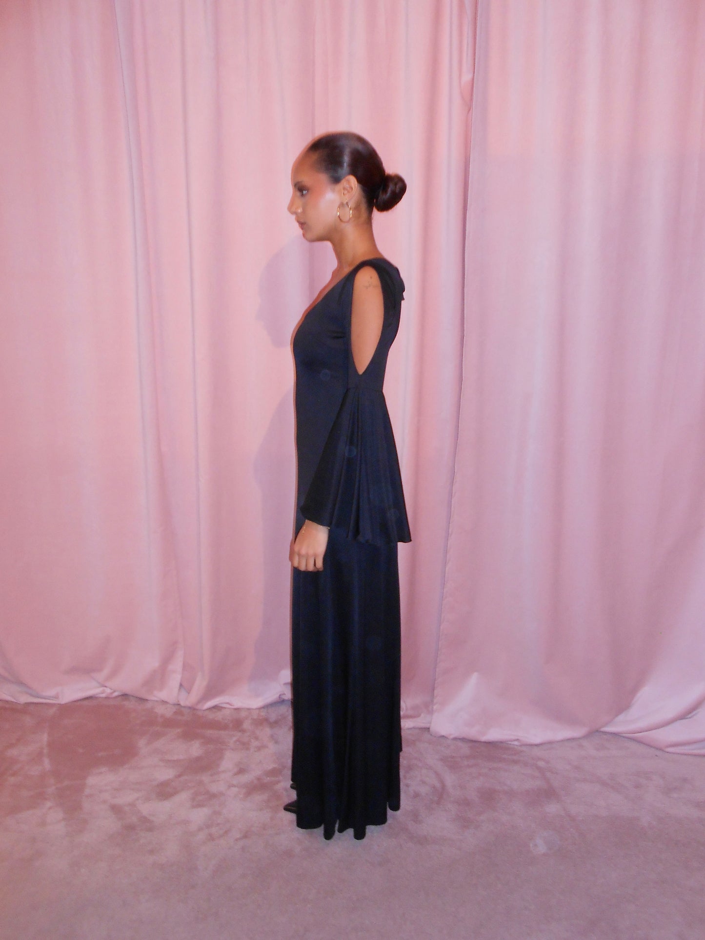 LORIS AZZARO 1970S BELL SLEEVE DRESS