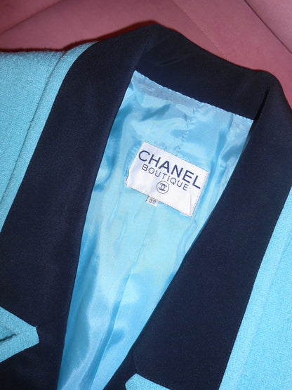 CHANEL BY KARL LAGERFELD 1984/1985 TURQUOISE TWEED SKIRT SUIT