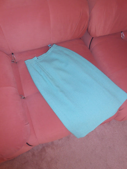CHANEL BY KARL LAGERFELD 1984/1985 TURQUOISE TWEED SKIRT SUIT