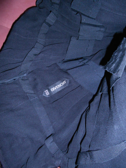 GIVENCHY HAUTE COUTURE 1980S	VELVET & TULLE BEADED GOWN