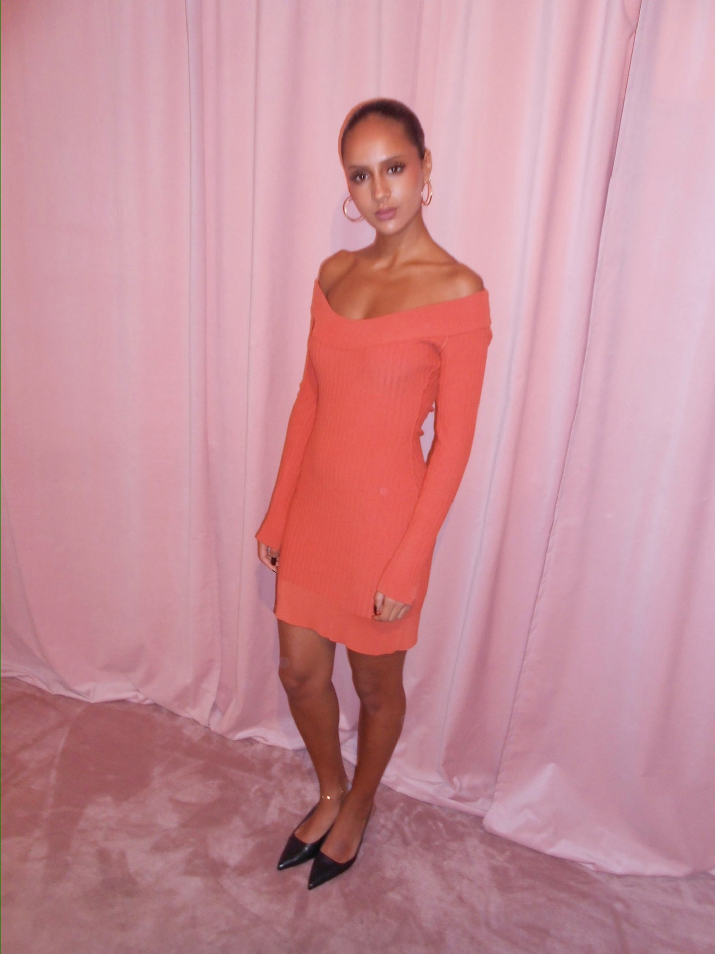 ALAÏA FW 1990 SCOOP NECK RIBBED LONG SLEEVE MINI DRESS